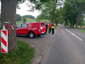 Komisja badała miejsce wypadku w Kniewie.