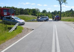 Policjanci pracowali na miejscu wypadku