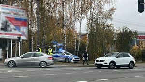 Policjanci kierują ruchem