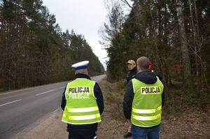 Komisja na miejscu wypadku badała infrastrukturę drogową.