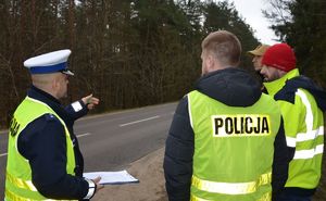 Komisja na miejscu wypadku badała infrastrukturę drogową.