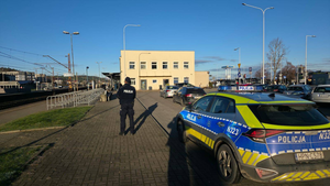Patrol na  dworcu PKP