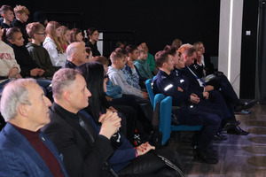 Policjanci uczestniczą w obchodach