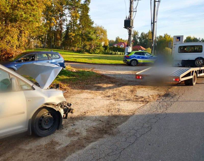 Wypadek dwóch samochodów na ul. Czeczewskiej w Warznie